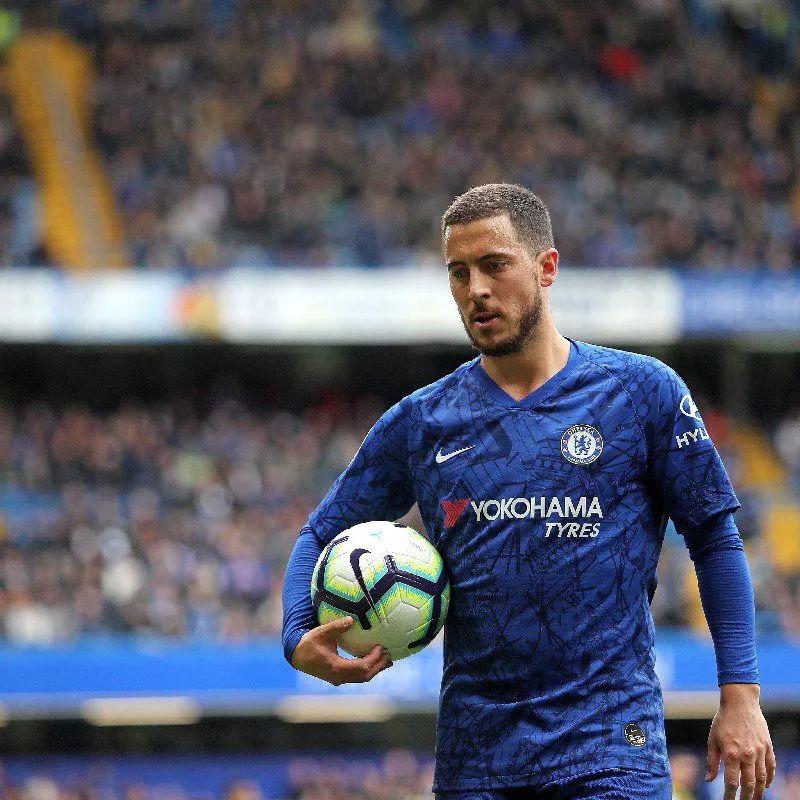 刘亦菲缺席白玉兰颁奖典礼争议四起 刘亦菲缺席白玉兰颁奖典礼争议四起